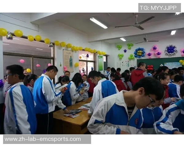 足球进书包的奇妙旅程与校园生活的精彩交织