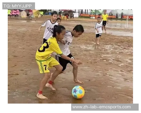 青春热血与梦想交织的舔足球少年白袜脚魅力瞬间分享 青春热血与梦想交织的舔足球少年白袜脚魅力瞬间分享